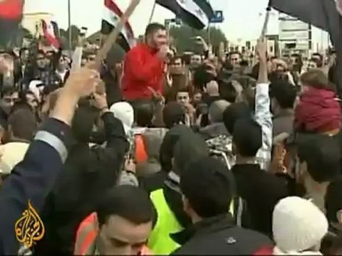 Arab League plans emergency talks on Syria