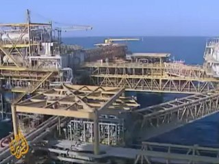 Iran nuclear scientist 'killed' by car bomb