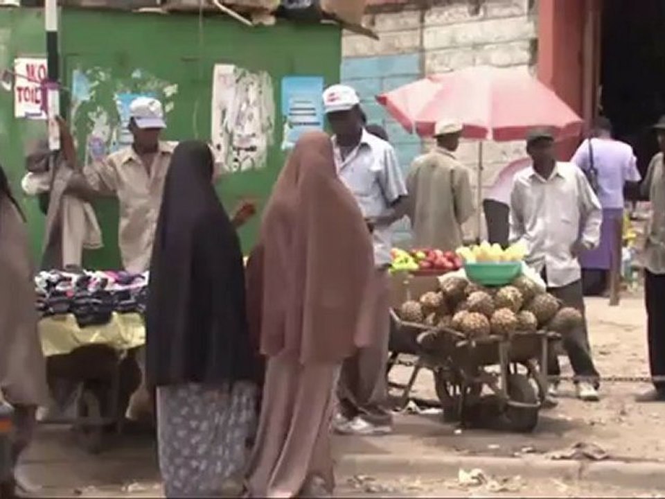 Listening Post - Feature: Somalia: The risk of being a journalist
