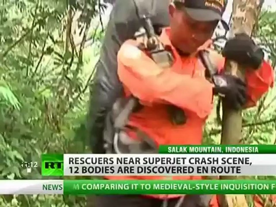 Last Hopes: Rescuers near Superjet 100 crash site, first bodies found