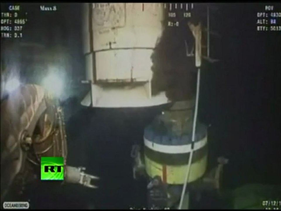 Gulf Live Feed: BP fits new cap on oil spill