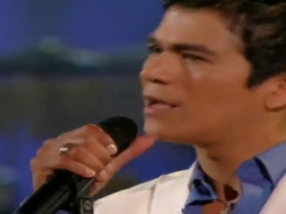 Americo (HD) - Tendria Que Llorar Por Ti - Viña del Mar 2010