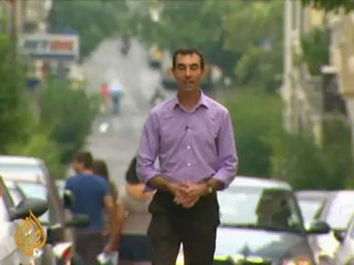 Ordinary Greeks fear effects of further cuts