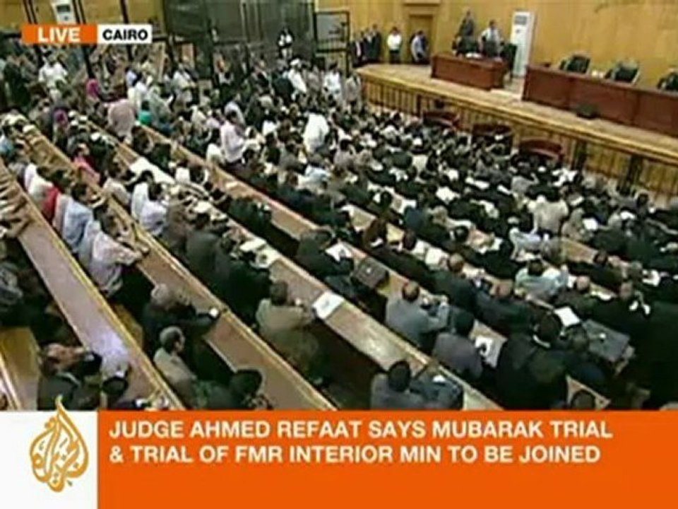 Judge stops Mubarak trial telecasts
