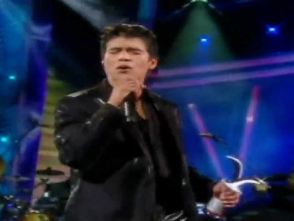 Americo (HD) - Que Levante La Mano - Viña del Mar 2010