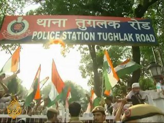 India anti-corruption protest continues