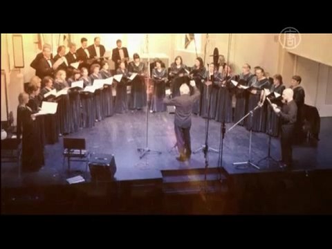 Человек с самым низким голосом спел на камеру