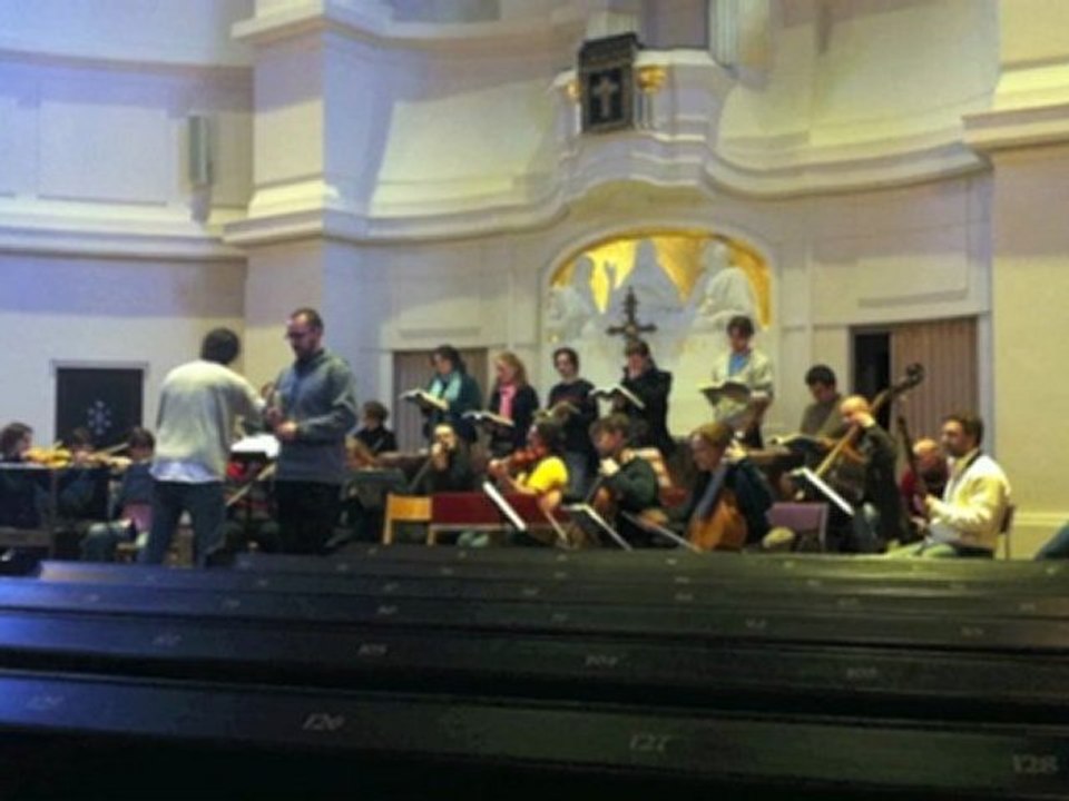 Fernando Guimarães sings "Erwäge" from Bach's Johannes-Passion