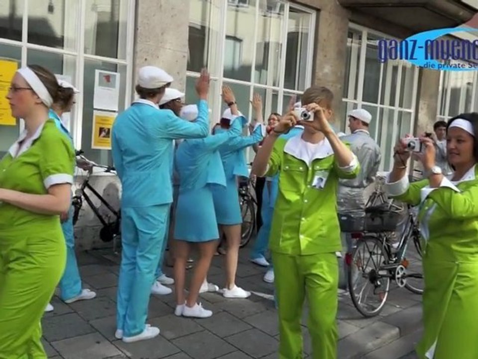 Kunstprojekt „Reconstructing Future“ in der Münchner Innenstadt vom 26.08.-11.09.2012