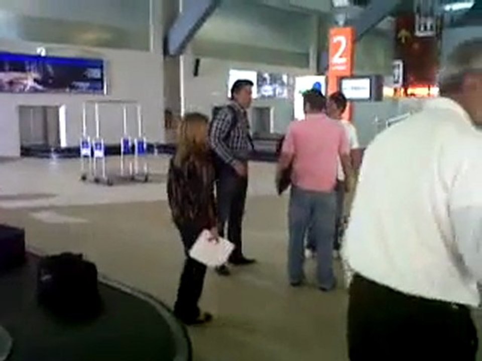 Jesus Garcia llega al aeropuerto