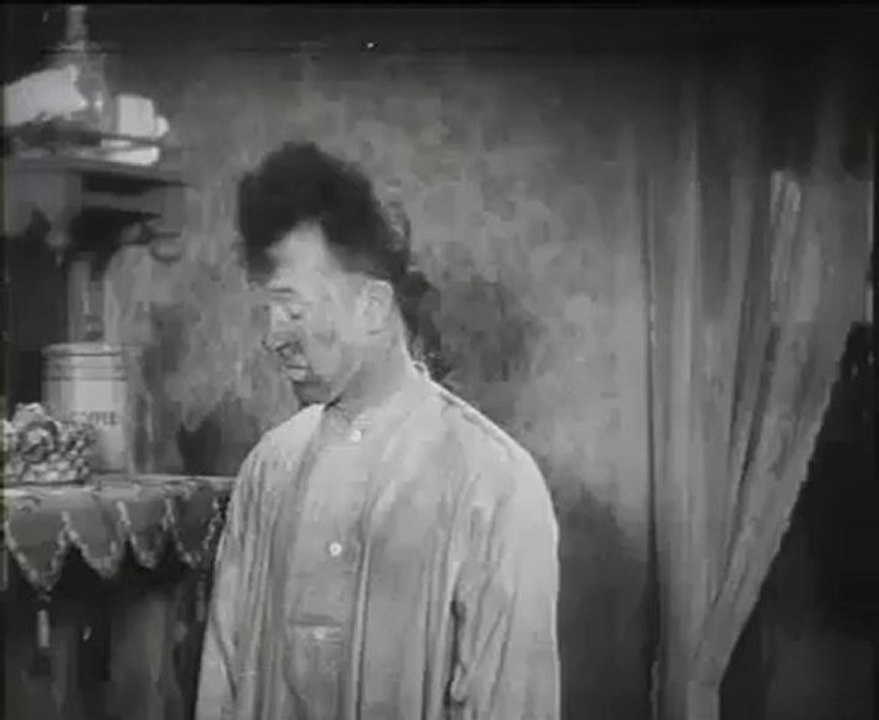 Laurel And Hardy Laughing Gravy 1931 Full
