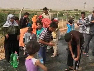 Western leaders call for Assad to back down