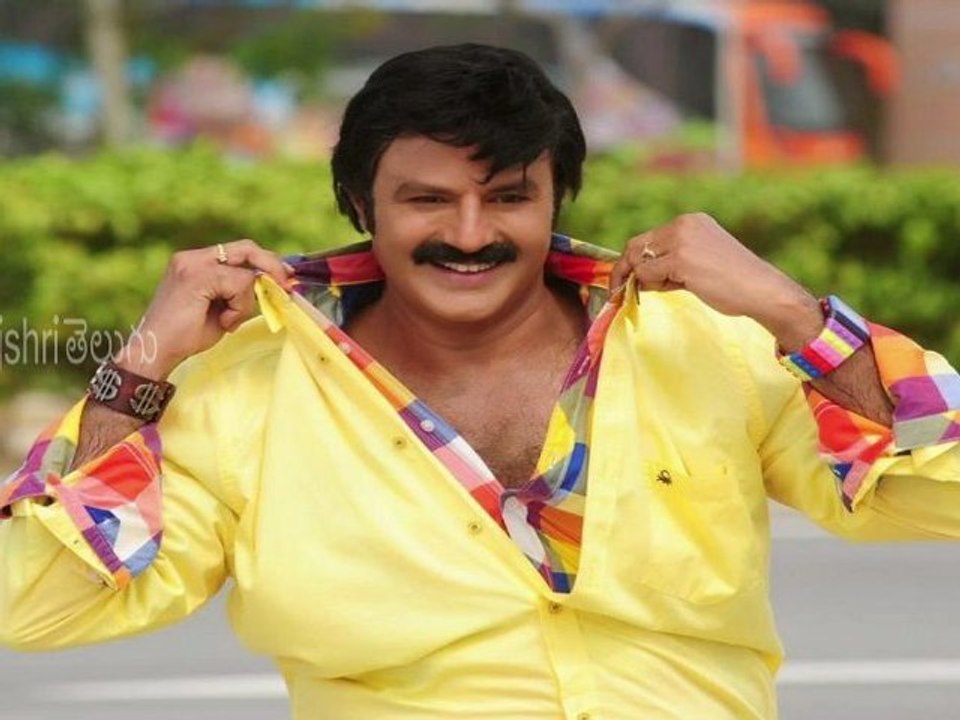 Srimannarayana - Telugu Movie Review - Balakrishna, Isha Chawla & Parvathi Melton