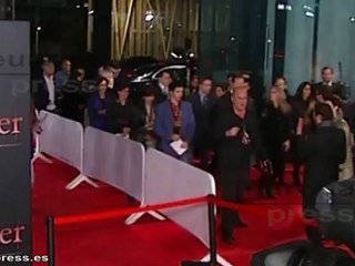 Pattinson accede a posar junto a Kristen