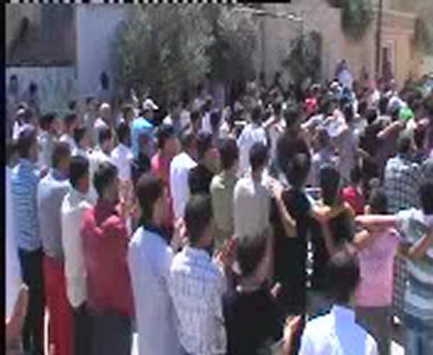 Syria فري برس  حمـاة  المحتلة  طريق حلب_شارع التوحيد_مظاهرة الابطال_24-08-2012