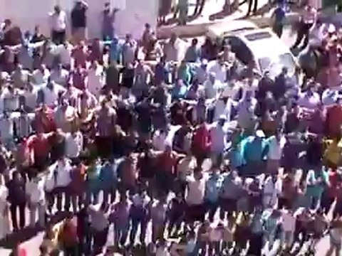 Syria فري برس حمص حي الوعر الجامع العمري جمعة لا تحزني يا درعا إن الله معنا جايينك راائعة 24 8 2012 ج1 ‫