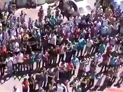 Syria فري برس حمص حي الوعر الجامع العمري جمعة لا تحزني يا درعا إن الله معنا جايينك راائعة 24 8 2012 ج1 2