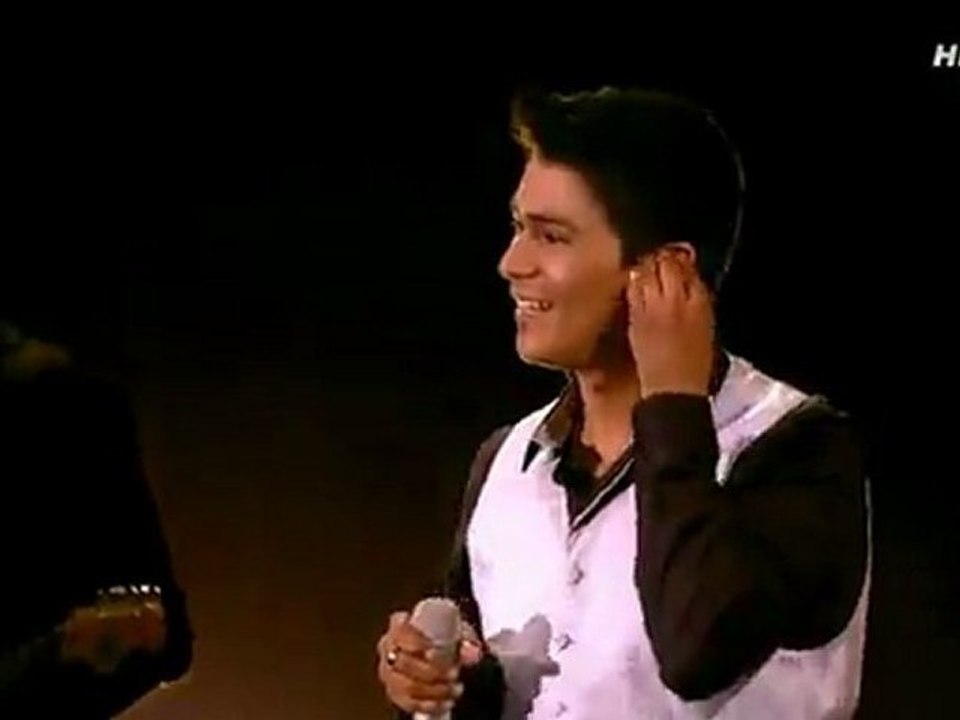 Americo (HD) - Que Levante La Mano - (Viña del Mar 2011)