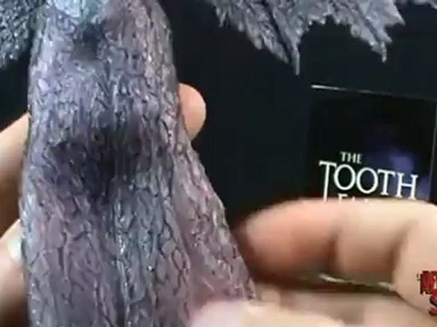 Toy Spot - Mcfarlane Movie Maniacs series 5 The Tooth Fairy