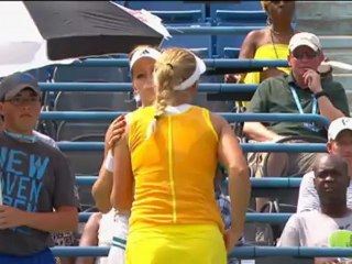 New Haven - Wozniacki forfait, Kirilenko en finale