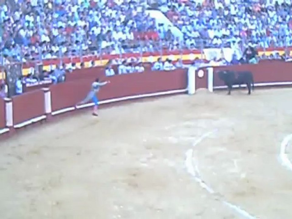 PADILLA TRIUNFA EN ALMERÍA
