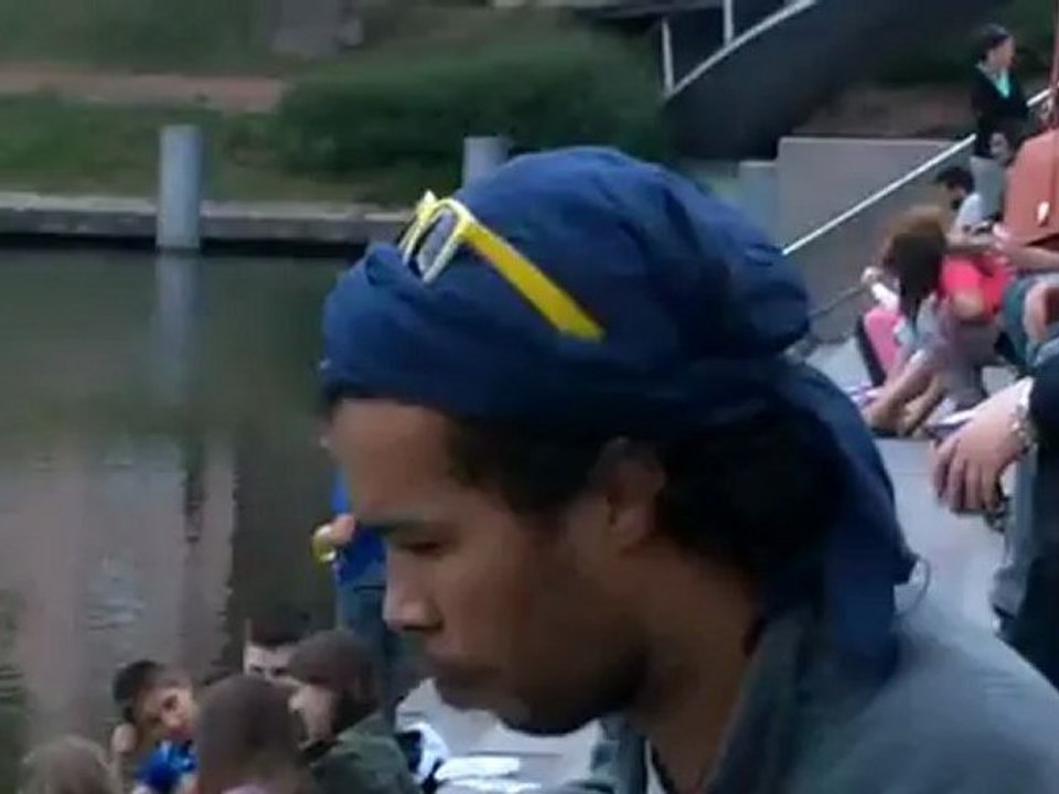 sur les rives, 1mn59s...