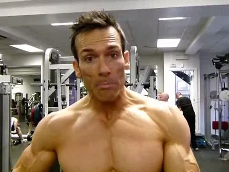 Человек-мускул