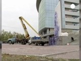 El monumento a Boris Yeltsin amanece cubierto de pintura...
