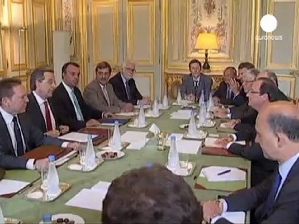 El presidente francés reclama a Grecia que cumpla sus...