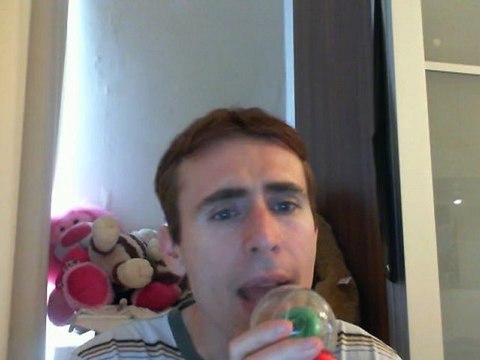 Wiwi égratigne take it off de Kesha