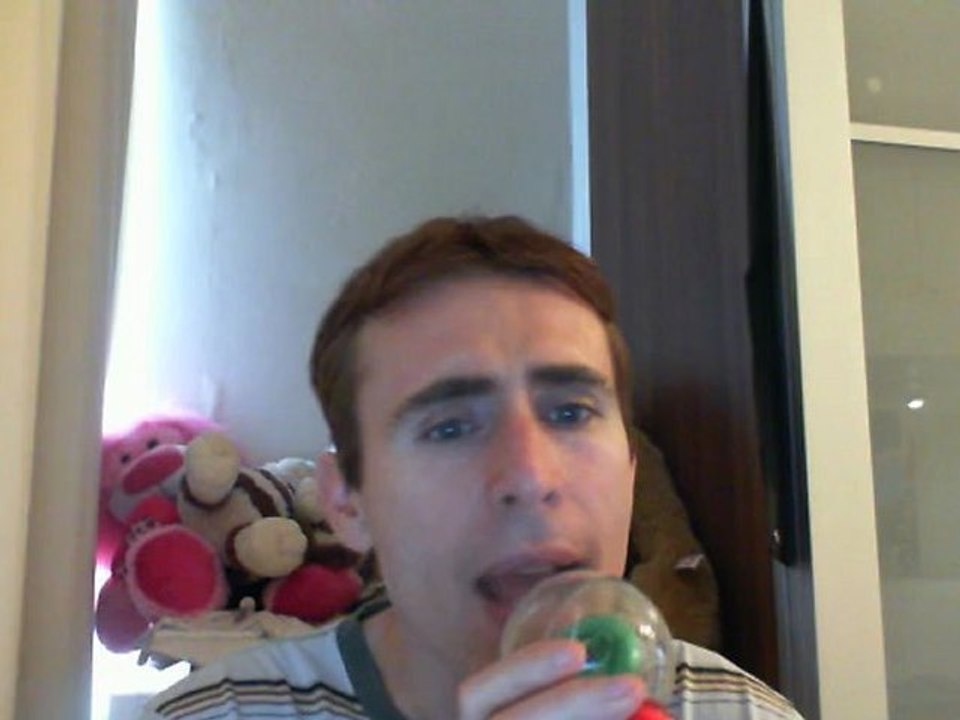 Wiwi égratigne "take it off" de Kesha