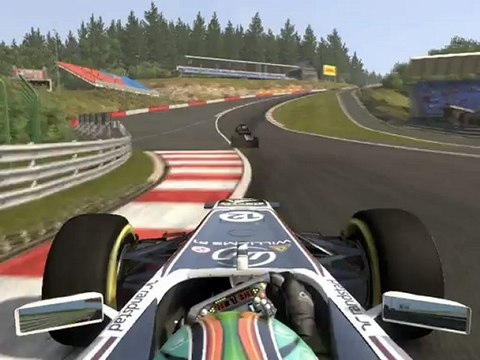 F1 2011 - GP de Belgique - Kier vs Trulli & Buemi en onboard