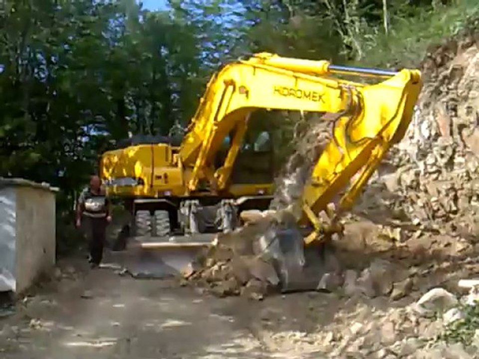 Karamahalle Camiine lojman yapılıyor