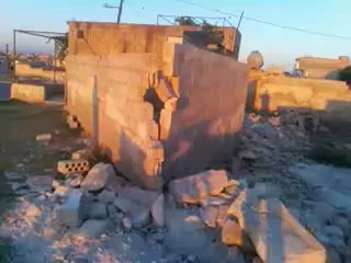 Syria فري برس  اللطامنةحماة المحتلة آثار القصف المدفعي 25-8-2012