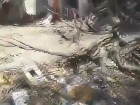 Syria فري برس دير الزور آثار الدمار والأبنية بحي العرضي - ديرالزور 25-8-2012 ج3