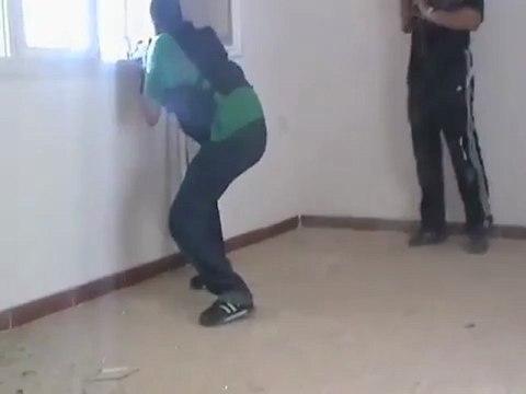 Syria فري برس درعا اشتباكات عنيفة بين لواء توحيد الجنوب والجيش الاسدي 25-8-2012 ج5