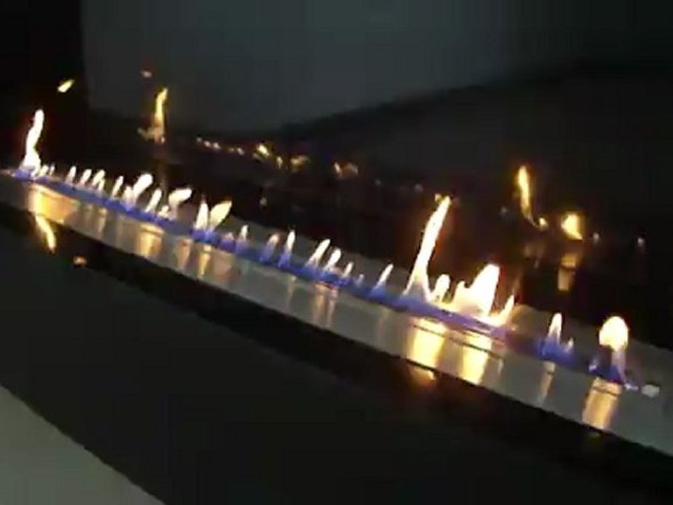 Bioethanol Brenner A-FIRE Ein ferngesteuerter Bio Ethanol Brenner, um Ihren Kamin Design zu erfinden