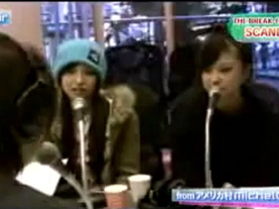 Haruna Ono & Rina Suzuki - TV American Village (26.October 2007)