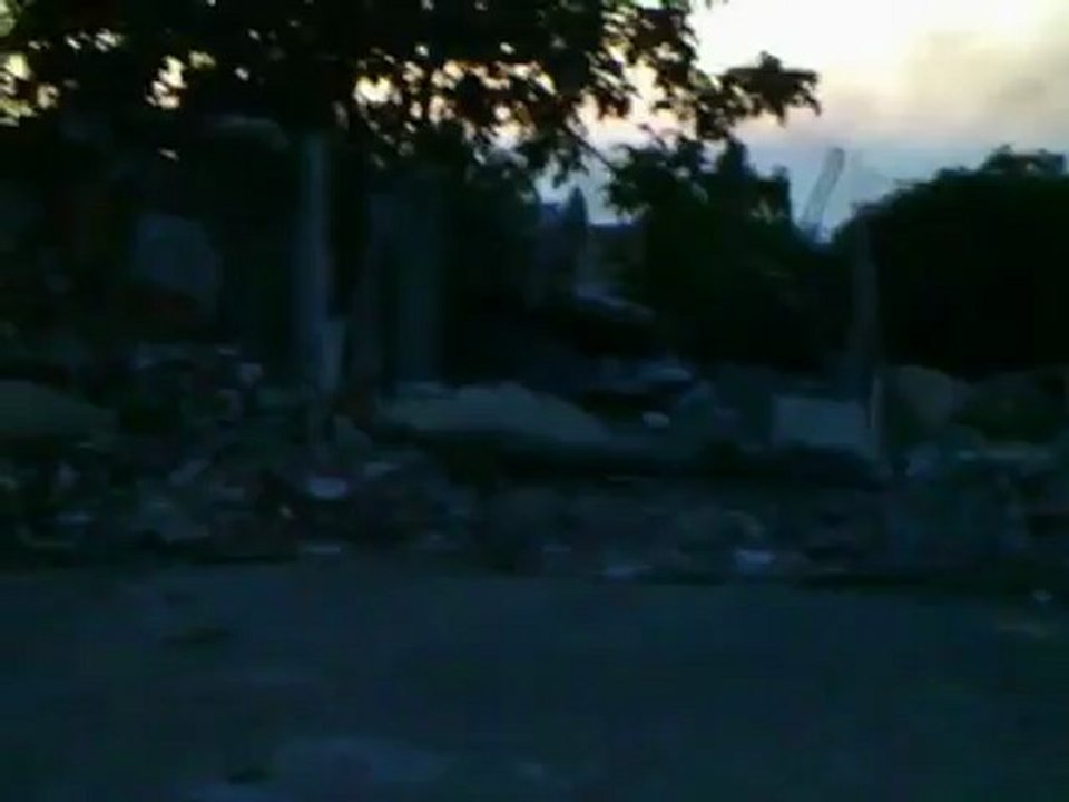 Syria فري برس  اللاذقية تهدم المنازل على رؤس ساكنيها بالكامل في سلمى 26 8 2012