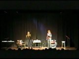 Elizabeth Aidil canta a duo con Samanta Reyes el tema