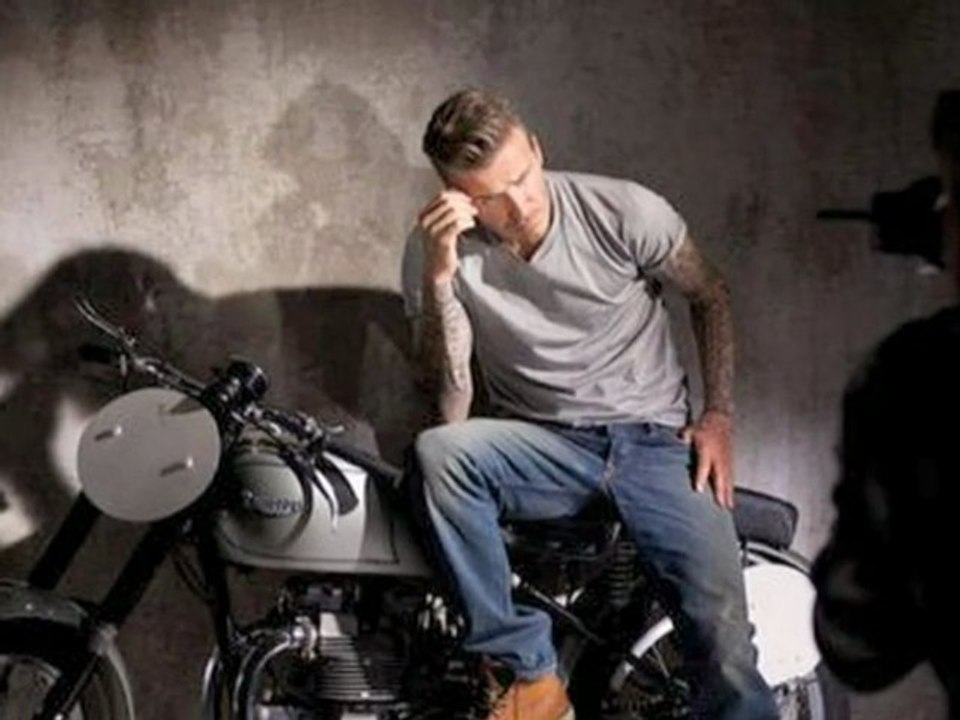 David Beckham Reveals His Most Sexy Image! - Hollywood Hot