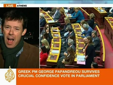 Greek PM Papandreou wins confidence vote