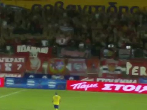 Για την αρρώστια μας παντού , τραγουδούν οι φίλαθλοι του Ολυμπιακού στη Βέροια