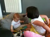 17.07.12.Milie fait rire Madie