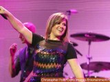Kelly Clarkson Covers Eminem, Carly Rae Jepson on Stronger Tour