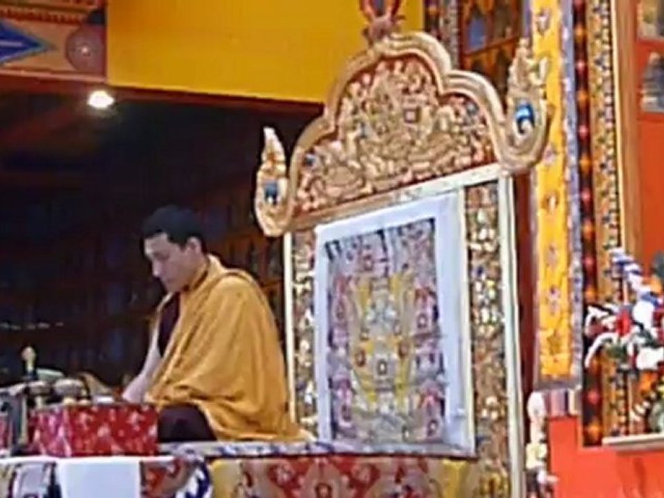 Le Gyalwa Karmapa au Bost, Dhagpo Kundreul Ling, Auvergne, le 27 août 2012 (mantra) de rémychel