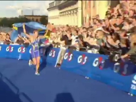 Triatlón: Gómez Noya termina segundo en Estocolmo