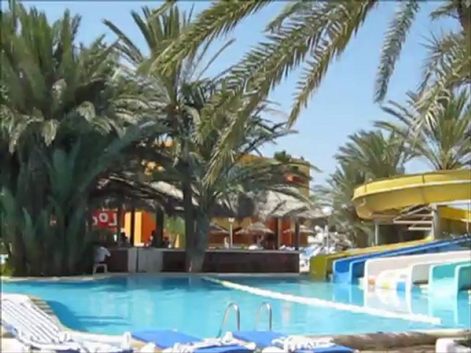 PLAYA DJERBA 23 juin 2012 (33) - La terrasse solarium