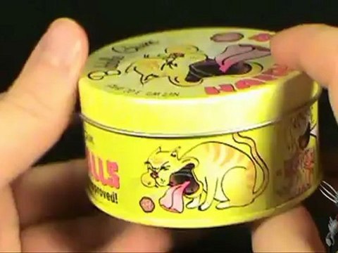 Random Spot - Accoutrements Hairballs Bubble Gum