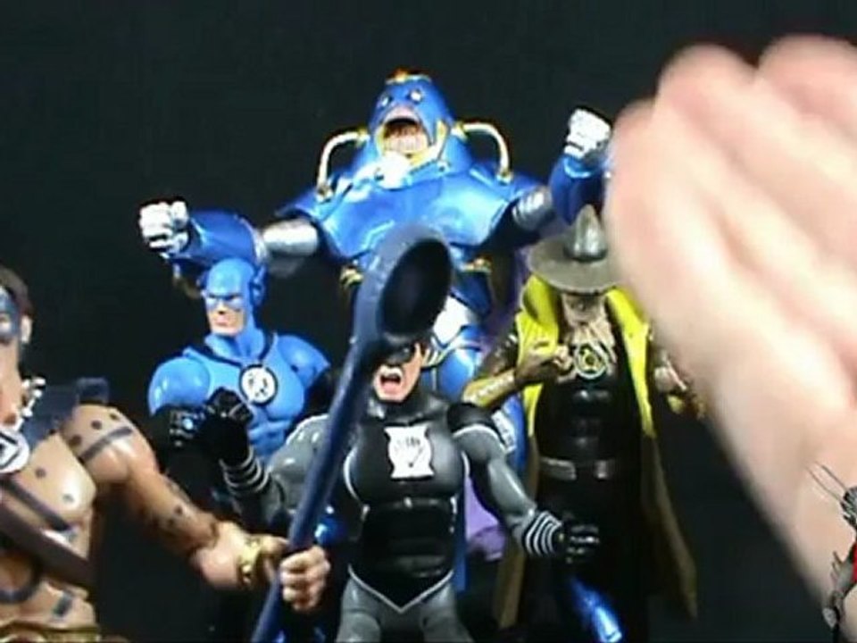 Toy Spot - Mattel DC Universe Wave 17 Collect and Connect Anti Monitor